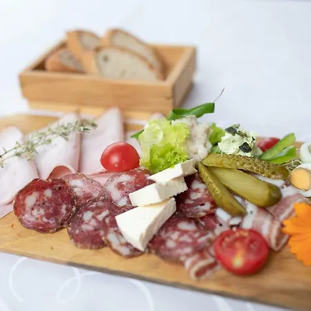 Gostilna In Pri Lesniku 3*