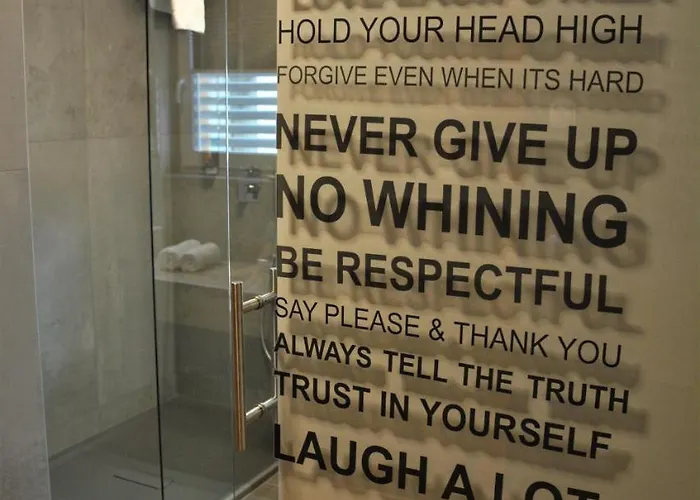 Gostilna In Pri Lesniku بيت ضيافة 3*